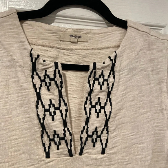 Madewell Cream Cotton Black Embroidered V Neck Short Sleeve Split Hem Top Size S - Picture 2 of 10
